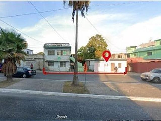 Terreno Comercial en Renta