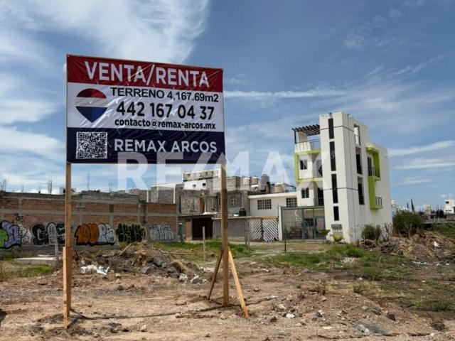 TERRENO COMERCIAL EN RENTA