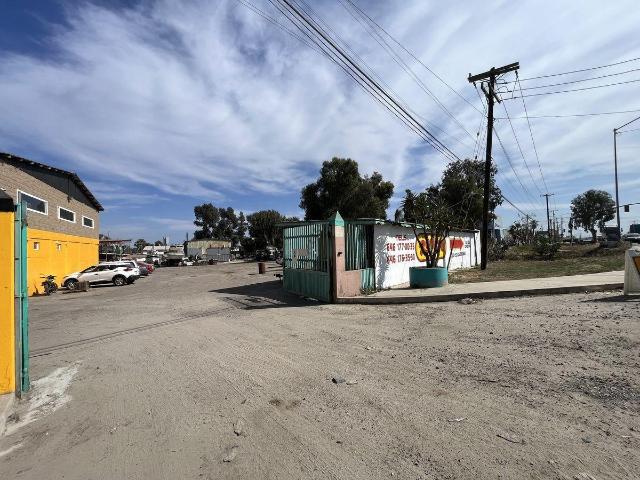 Terreno comercial en Renta
