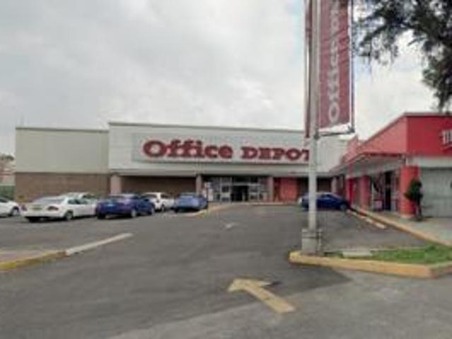 Terreno comercial en RENTA