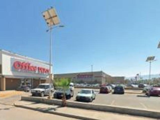 Terreno comercial en RENTA