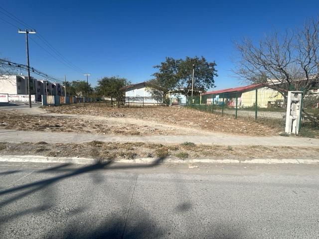 Terreno comercial en renta