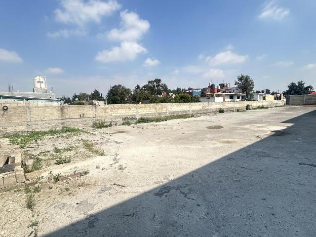 Terreno comercial en renta