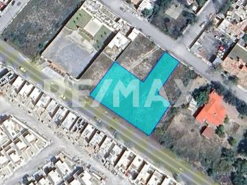Terreno Comercial en Renta