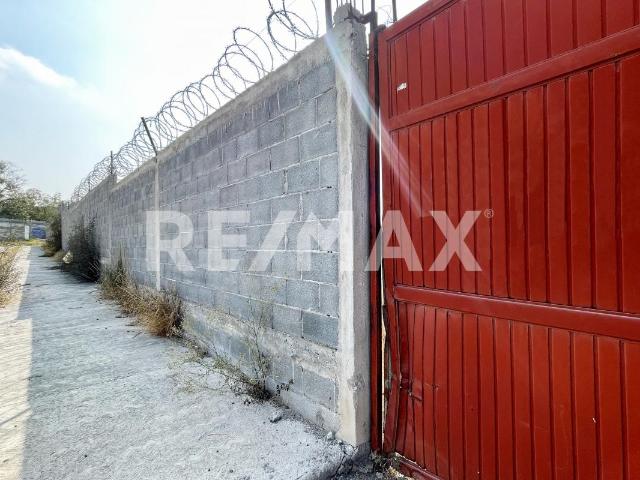 Terreno Comercial en Renta