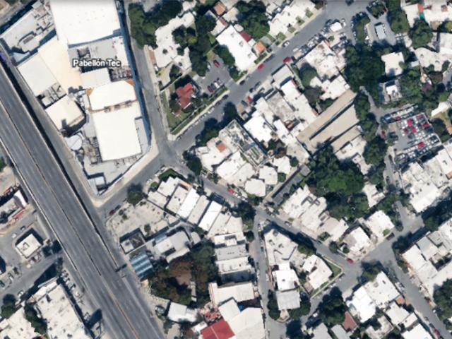 TERRENO COMERCIAL EN RENTA EN ESQUINA EN AVE. EUGENIO GARZA SADA, MONTERREY