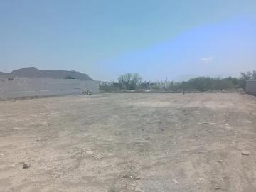 Terreno comercial en renta en avenida principal, Poniente de Saltillo