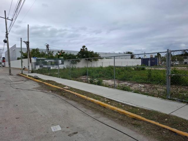 Terreno comercial en renta en Playa del Carmen