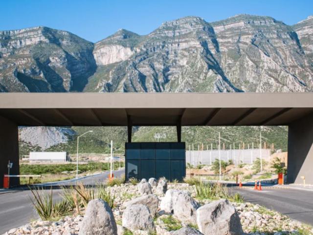 Terreno comercial en renta en Santa Catarina