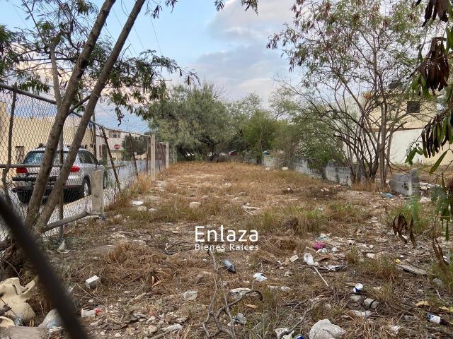 Terreno Comercial en Renta en Santa Catarina Centro