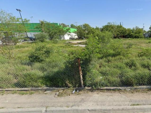 Terreno comercial en renta sobre av. alto flujo salida San Fernando en Reynosa