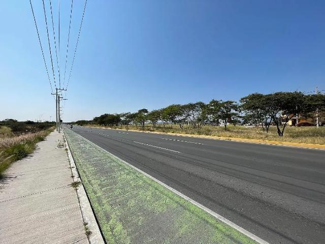 TERRENO COMERCIAL EN RENTA SOBRE AV. PASEO QUERÉTARO, QUERÉTARO