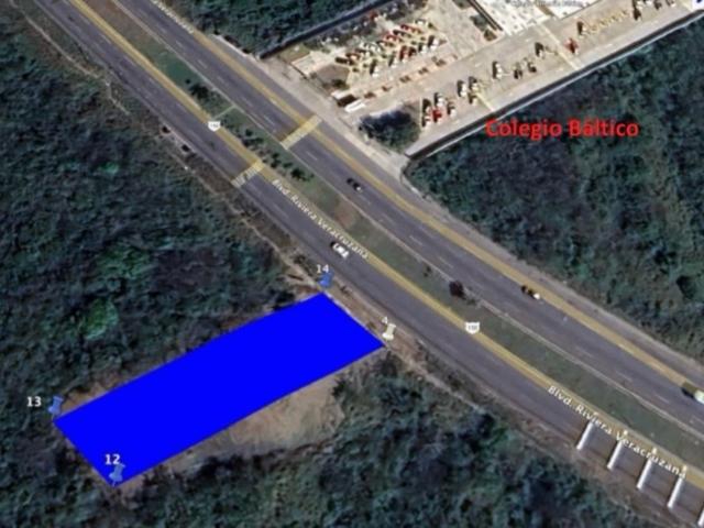 Terreno comercial La Riviera Veracruzana
