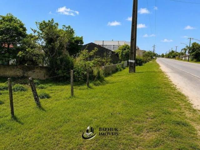 Terreno comercial na praia
