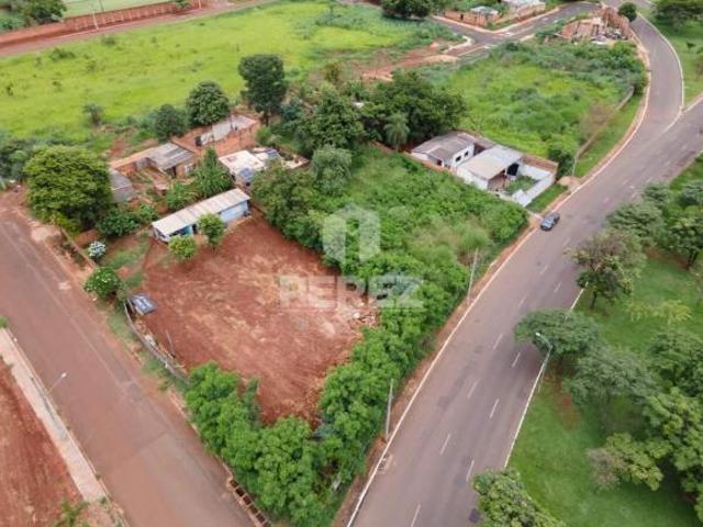 Terreno Comercial no bairro São Francisco