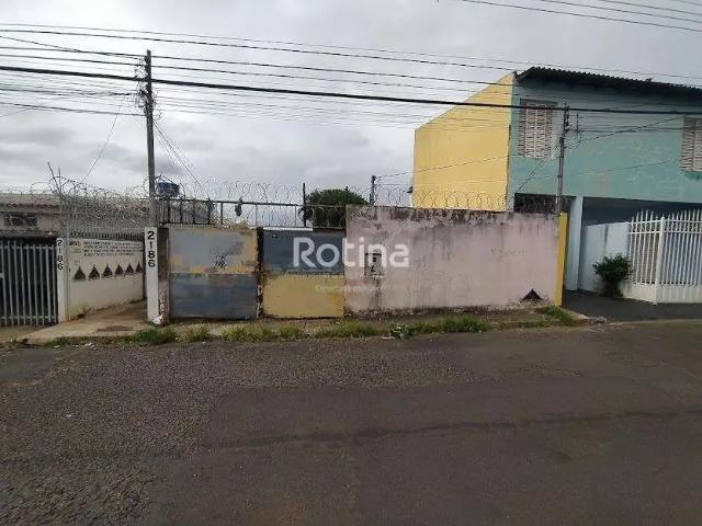 Terreno comercial para Locação em Uberlândia/MG Martins