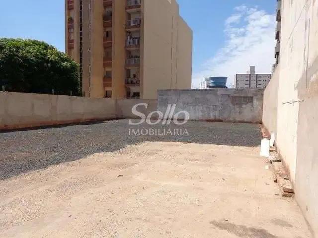 Terreno comercial para Locação em Uberlândia/MG Martins 2 Quartos