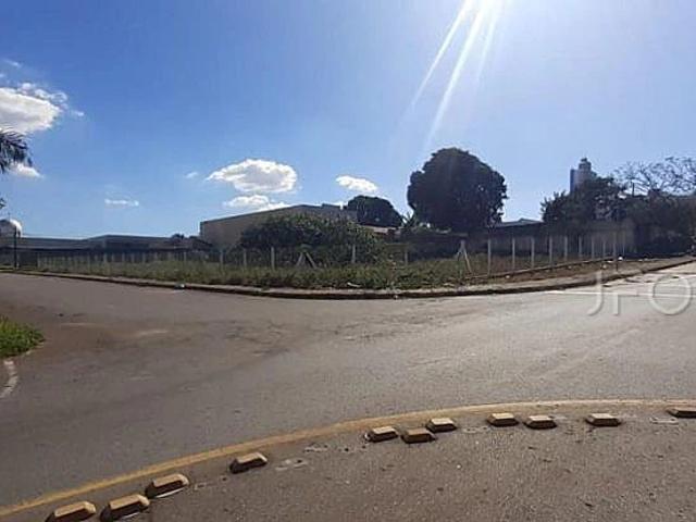 Terreno comercial para Locação em Aparecida de Goiânia/GO Vila São Tomaz