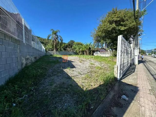 Terreno comercial para Locação em Florianópolis/SC Costeira do Pirajubaé