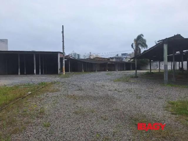 Terreno comercial para Locação em Florianópolis/SC Capoeiras
