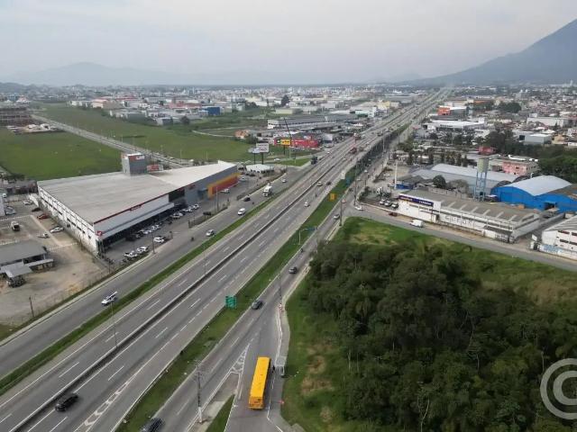 Terreno comercial para Locação em Palhoça/SC Aririu