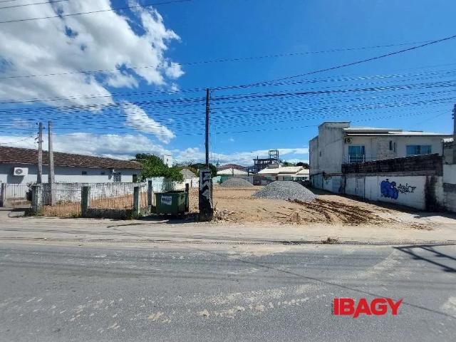 Terreno comercial para Locação em Palhoça/SC Aririu