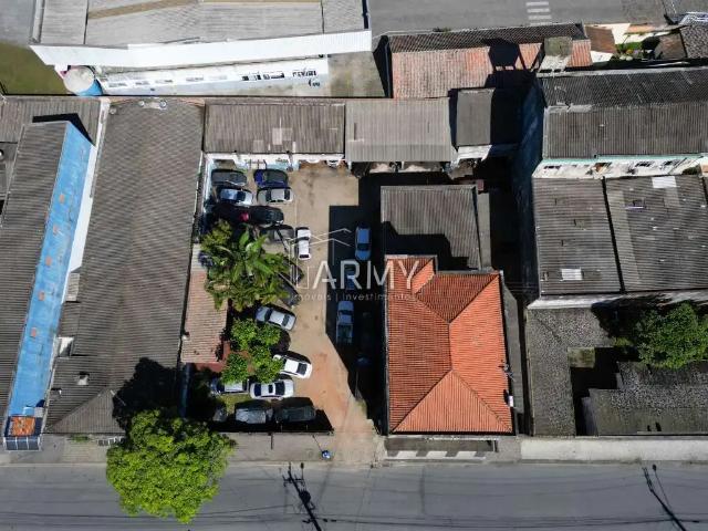 Terreno comercial para Locação em Paranaguá/PR João Gualberto 4 Quartos