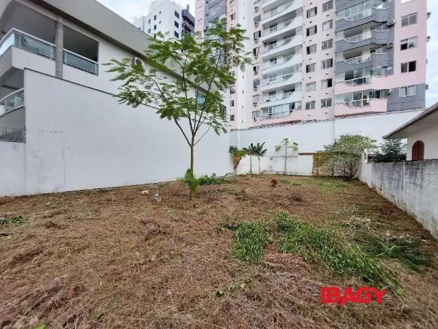 Terreno comercial para Locação em São José/SC Campinas