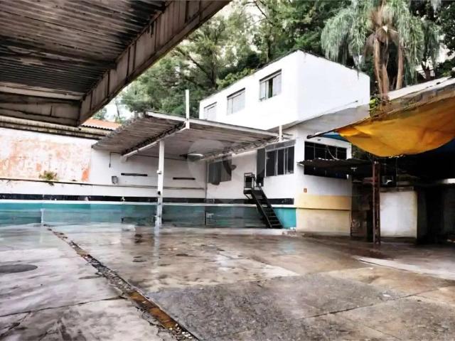 Terreno comercial para Locação em São Paulo/SP Cambuci 3 Quartos