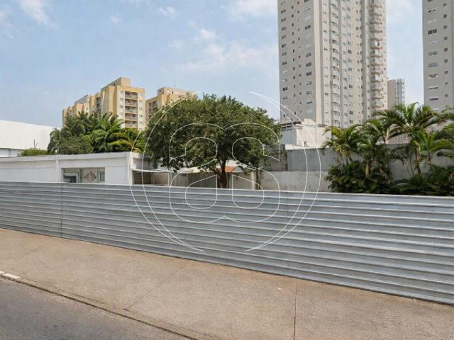 Terreno comercial para Locação em São Paulo/SP Socorro