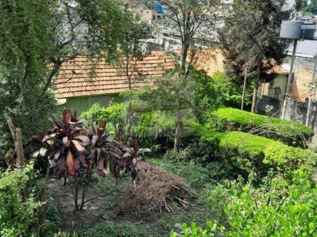 Terreno à venda no Jardim Stella