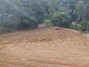 Terreno comercial para Venda em Osasco/SP Três Montanhas