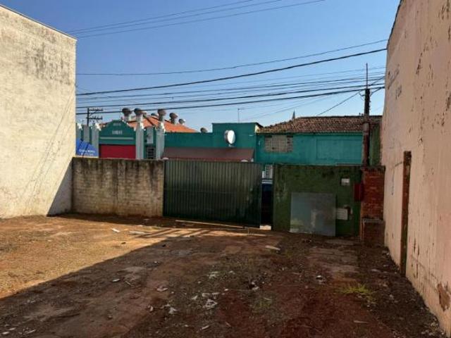 Terreno comercial para venda em Centro, 585m²