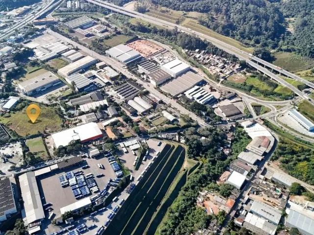 Terreno comercial para Venda em Embu das Artes/SP Gramado