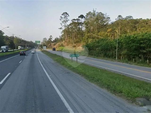 Terreno comercial para Venda em Itapecerica da Serra/SP Itaquaciara