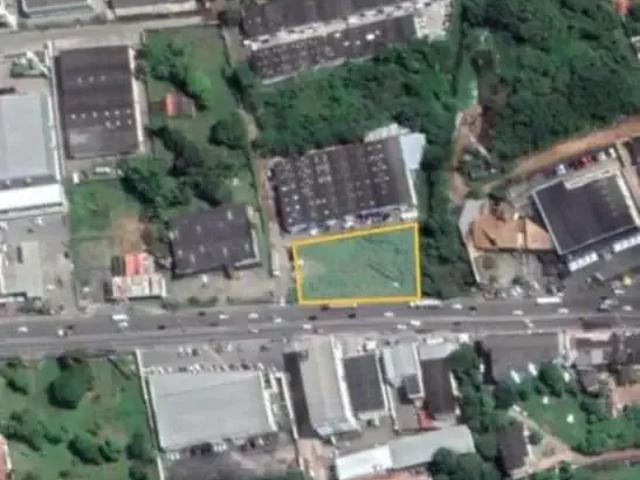Terreno comercial para Venda em Lauro de Freitas/BA Estrada do Coco