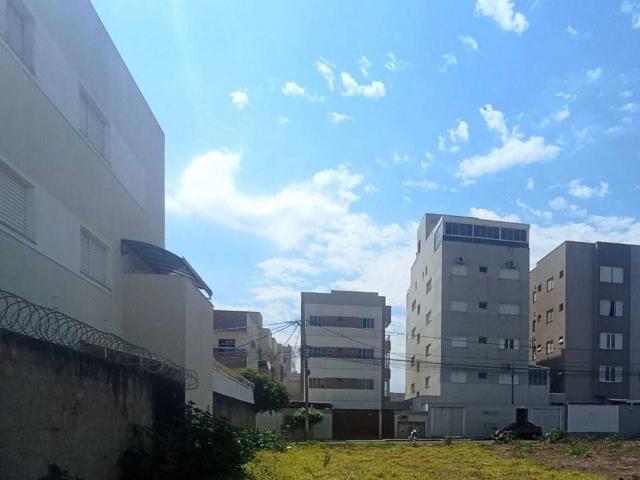 Terreno comercial para Venda em Patos de Minas/MG Laranjeiras