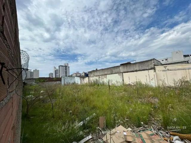 Terreno comercial para Venda em Praia Grande/SP Guilhermina