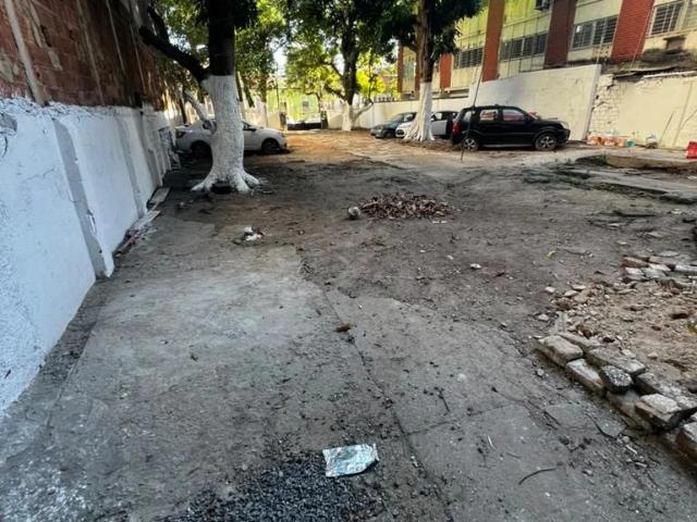 Terreno comercial para Venda em Recife/PE Madalena
