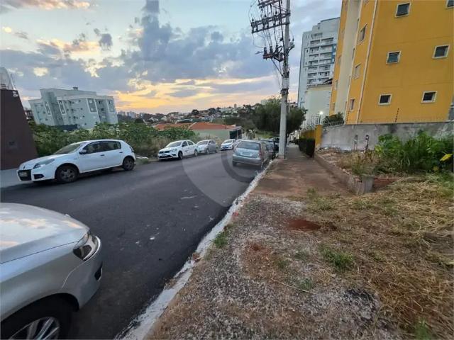 Terreno comercial para Venda em São Carlos/SP Jardim Gibertoni 1 Quartos