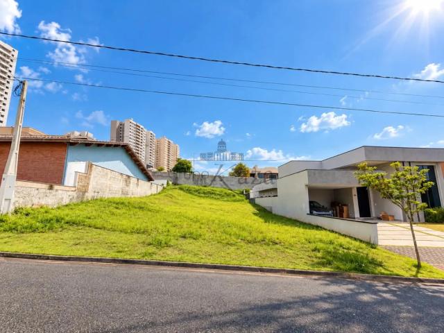 Terreno comercial para Venda em São José dos Campos/SP Urbanova