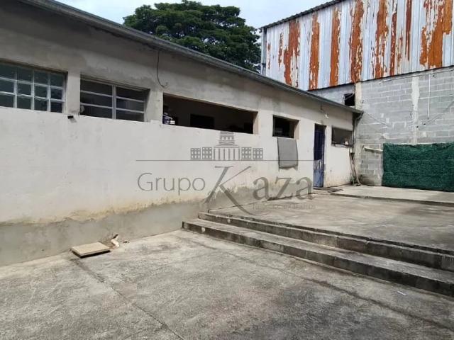 Terreno comercial para Venda em São José dos Campos/SP Chácaras Reunidas