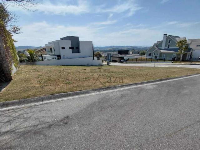 Terreno comercial para Venda em São José dos Campos/SP Condomínio Residencial Monte Carlo