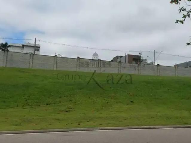 Terreno comercial para Venda em São José dos Campos/SP Condomínio Residencial Alphaville II