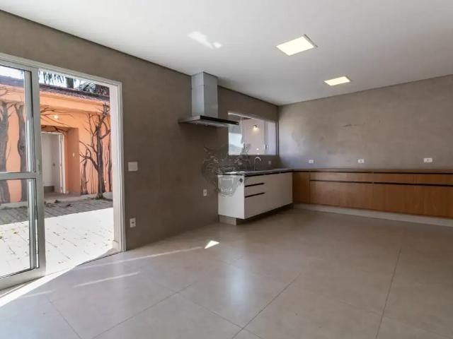 Terreno comercial para Venda em São Paulo/SP Moema 3 Quartos