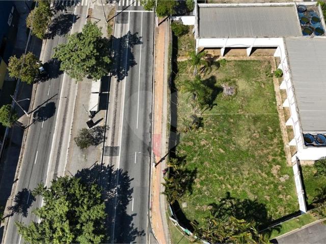 Terreno comercial para Venda em São Paulo/SP Interlagos