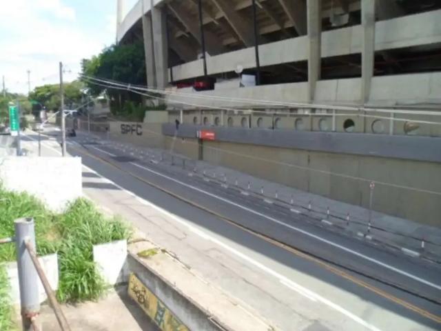 Terreno comercial para Venda em São Paulo/SP Jardim Leonor