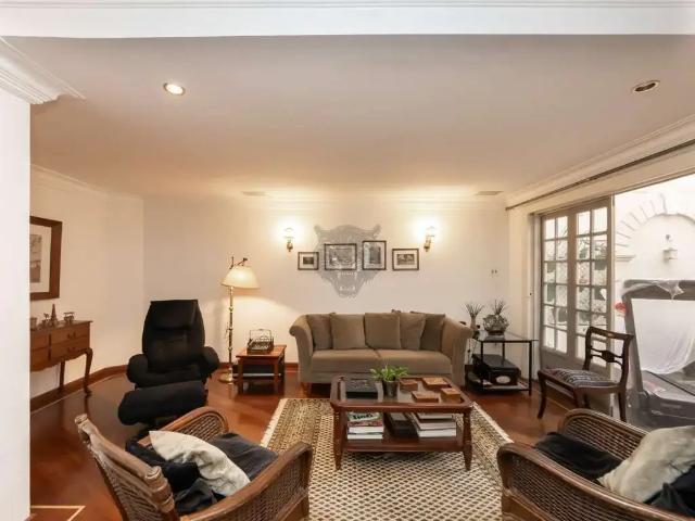 Terreno comercial para Venda em São Paulo/SP Jardim Paulistano 4 Quartos