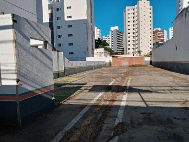 Terreno comercial para Venda em Salvador/BA Pituba