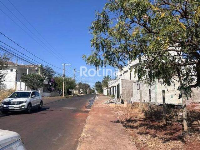 Terreno comercial para Venda em Uberlândia/MG Jardim Colina